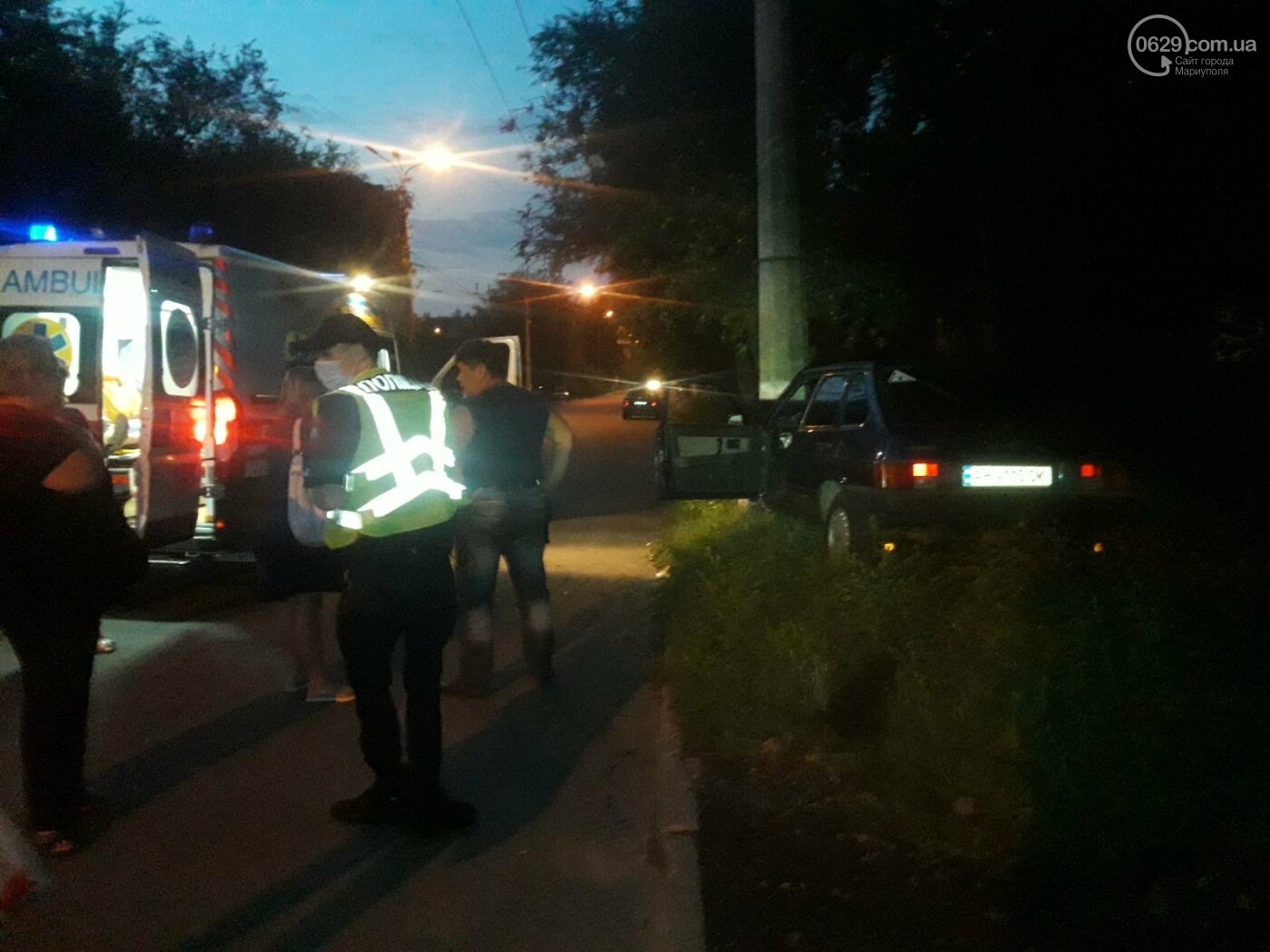В Мариуполе на улице Громовой ВАЗ  врезался в столб , -ФОТО, фото-3