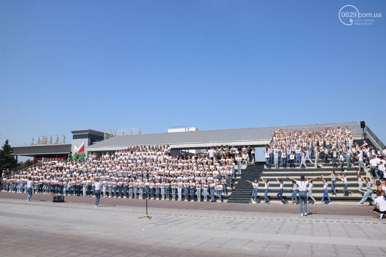 В Мариуполе провели необычный флешмоб ко Дню Независимости, - ФОТОРЕПОРТАЖ, ВИДЕО, фото-26