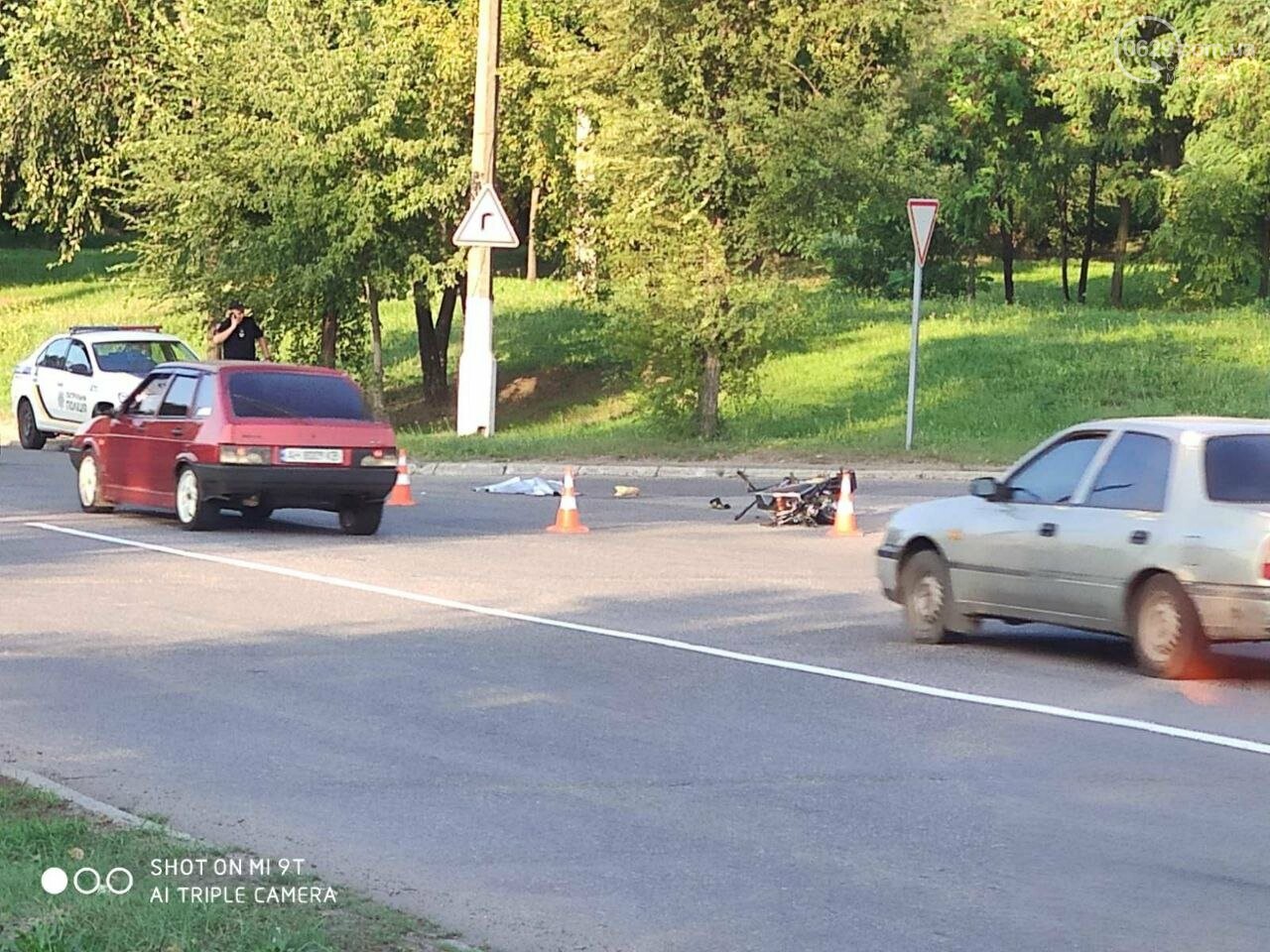 В Мариуполе "Хюндай" сбил электровелосипед. Мужчина в больнице, - ФОТО, фото-2