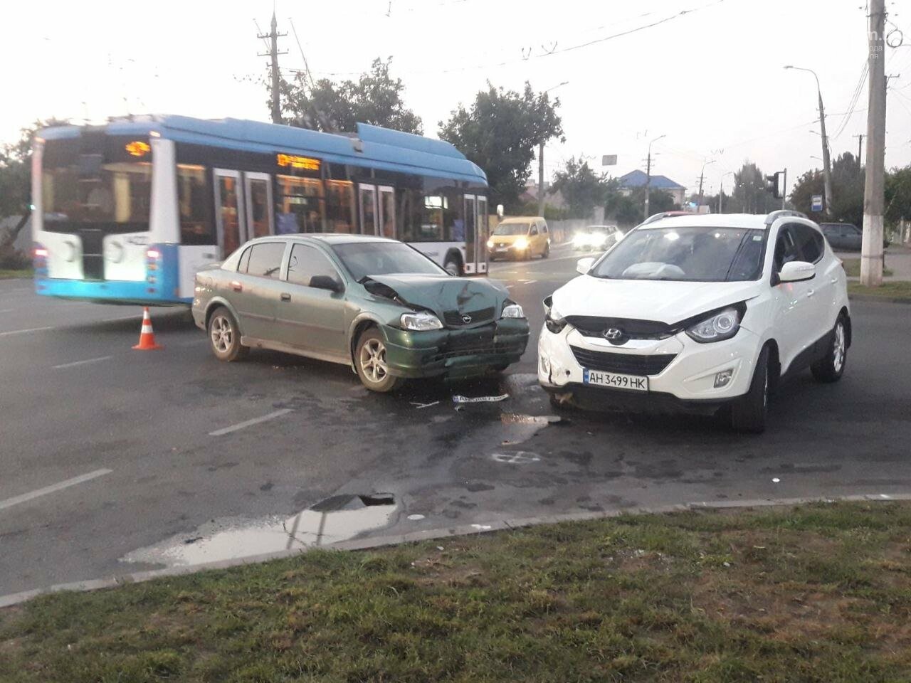 Авария Мариуполь Дэу и Опель 0629. Авария Мариуполь Ленина Дэу и Опель 0629.