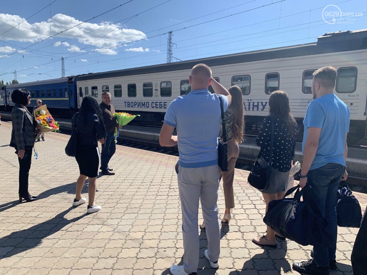 Маріуполь помпезно зустрів учасників Паралімпіади, - ФОТО, фото-1