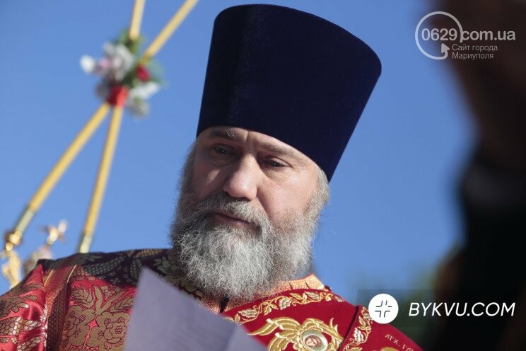 Воцерковленная сталь. Зачем Метинвест зазывает священников в металлургические цеха, - ФОТО, фото-3
