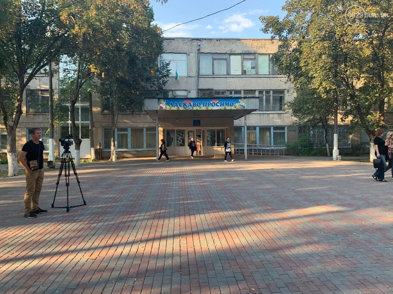 Медики вмовляють вчителів у Маріуполі вакцинуватися, - ФОТО, фото-1 Медики вмовляють вчителів у Маріуполі вакцинуватися, - ФОТО, фото-1