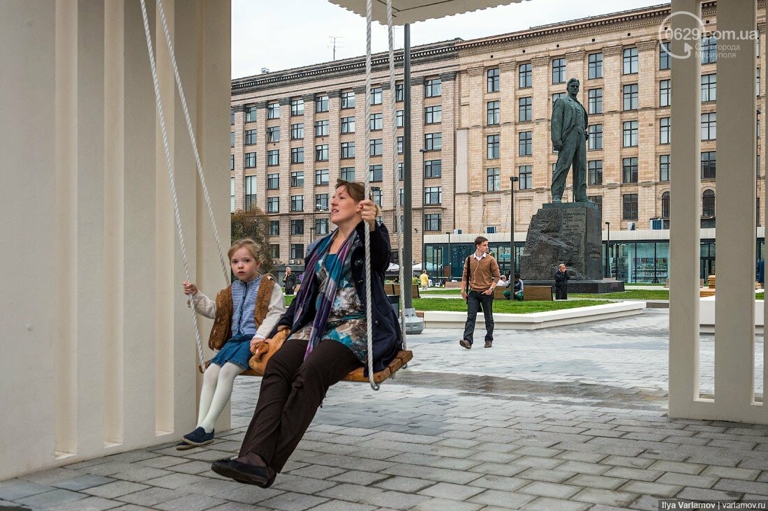 Неочікувано! Біля Будинку зв'язку може з'явитися гойдалка,..., фото-9 Неочікувано! Біля Будинку зв'язку може з'явитися гойдалка, якщо її підтримають маріупольці, - ФОТО, фото-9