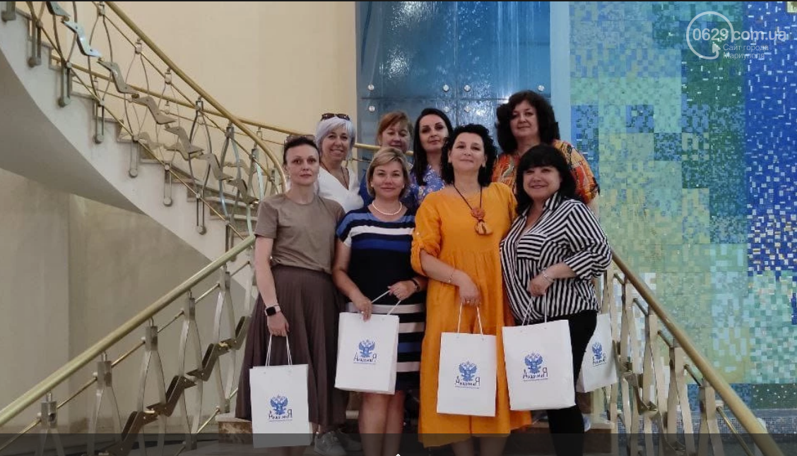 «Уроки любові». Як в Маріуполі працюють російські школи і чому навчають дітей, - ФОТО, ВІДЕО, фото-1