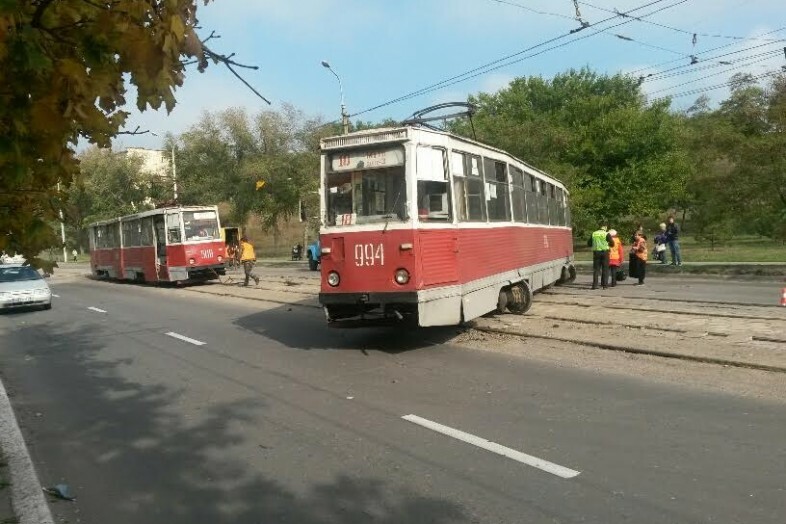 Трамвай в мариуполе фото