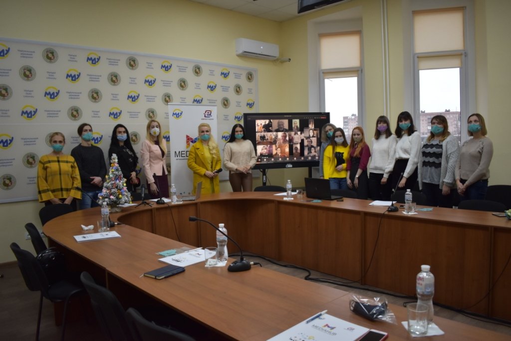 В МГУ молодые журналисты встретились с екс-редактором Всем..., фото-4 В МГУ молодые журналисты встретились с екс-редактором Всемирной службы новостей BBC, фото-4