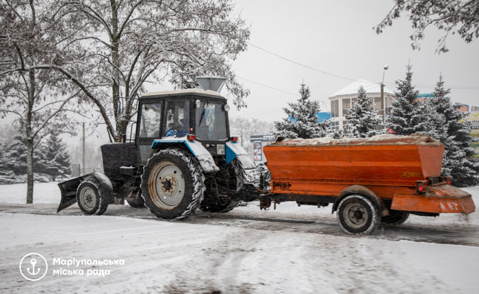 Снегопад! На улицы Мариуполя вывели спецтехнику и почти 400 коммунальщиков, - ФОТО, фото-13