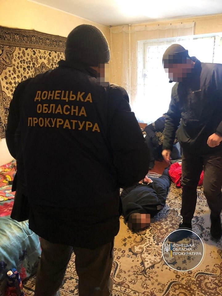 В Мариуполе задержали вооруженных наркоторговцев, - ФОТО