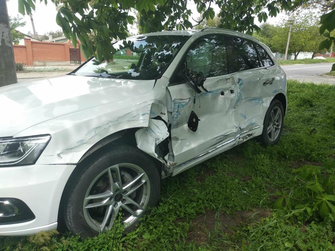 Двойной обгон! В Приморском районе столкнулись грузовик и Audi, - ФОТО