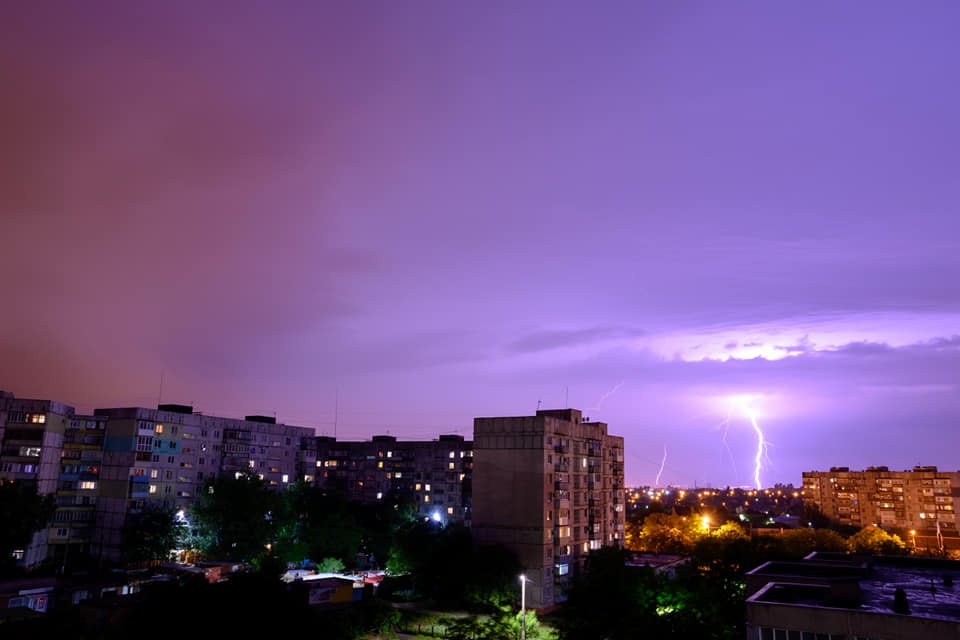 Страшенно красиво. Блискавка очима маріупольців, — ФОТО, ВІДЕО, фото-9