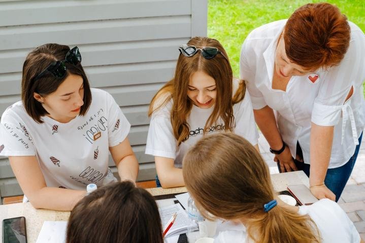 До Дня Конституції Донецька обласна Батьківщина провела те..., фото-2 До Дня Конституції Донецька обласна Батьківщина провела тематичну зустріч «Роль молоді у суспільно-політичному житті країни», фото-2