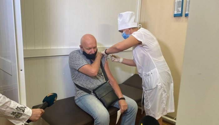 В Мариуполь завезли более 10 тысяч доз вакцин против COVID-19, - ФОТО, фото-2