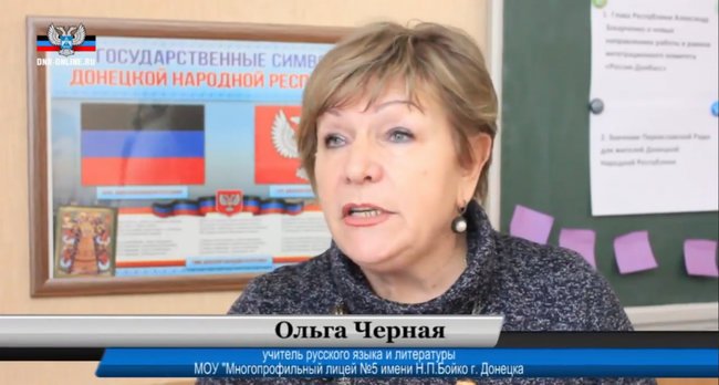 Пела про «великую Россию», но переехала в Мариуполь. Почему переселенка уволилась из Дома творчества