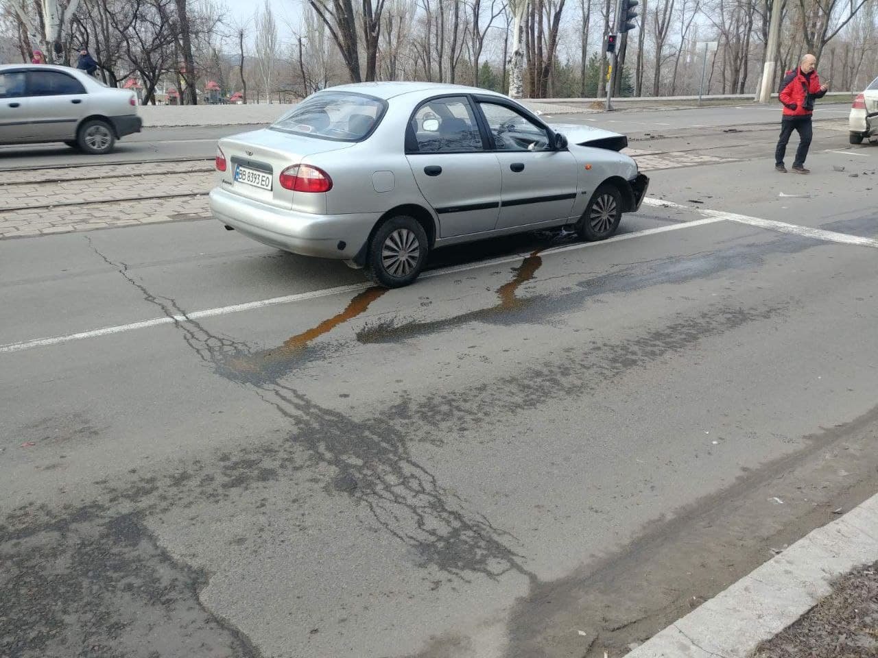 В Мариуполе из-за светофора разбились иномарки, - ФОТО
