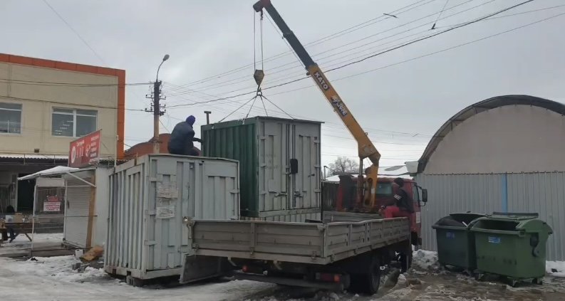 В Мариуполе сносят киоски возле Центрального рынка, - ФОТО