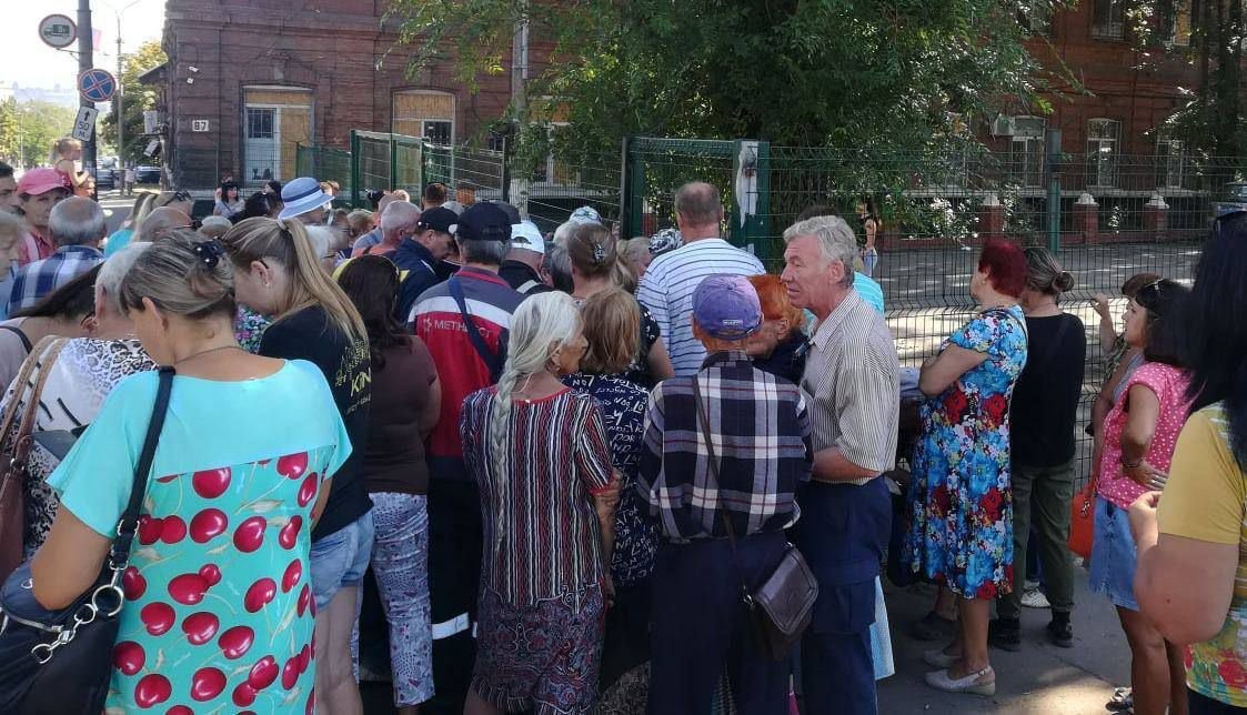 В центрі Маріуполя окупанти облаштували катівню