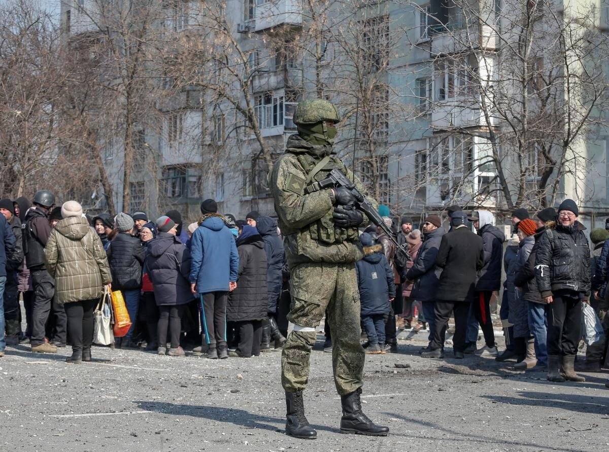 Відірвані від цивілізації, зв’язку та здорового глузду. Як живе окупований Маріуполь. Розповідь маріупольчанки