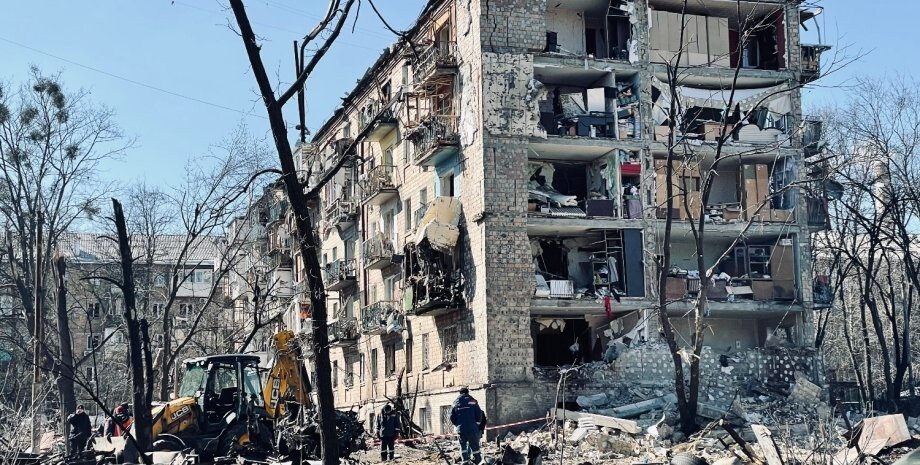 ЗСУ залишили Соледар.  Російська армія понесла втрат, як в двох чеченських війнах разом. Що рф зробила з містом, - ВІДЕО