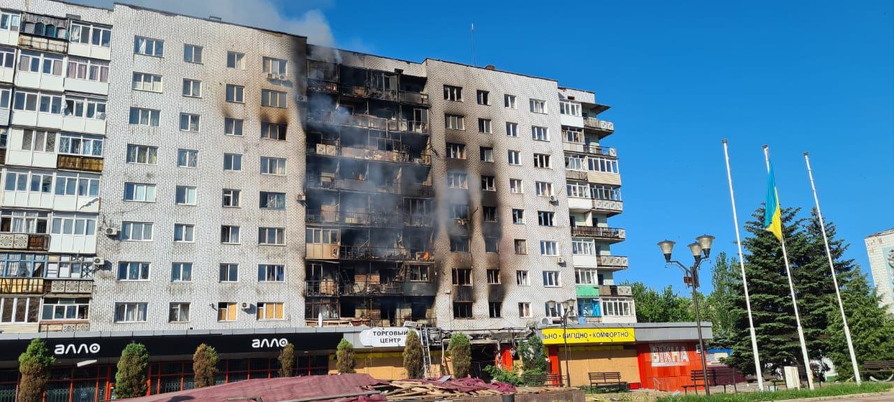 Окупанти розбомбили школу в Торецьку. Оперативна ситуація на Донеччині, - ФОТО