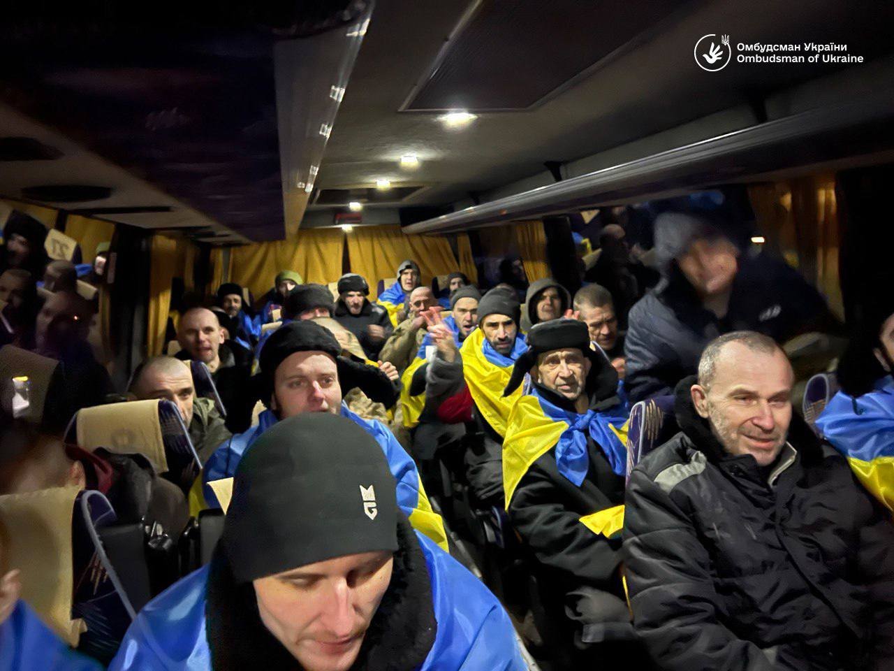 230 українських захисників звільнені з російського полону, - ФОТО, ВІДЕО