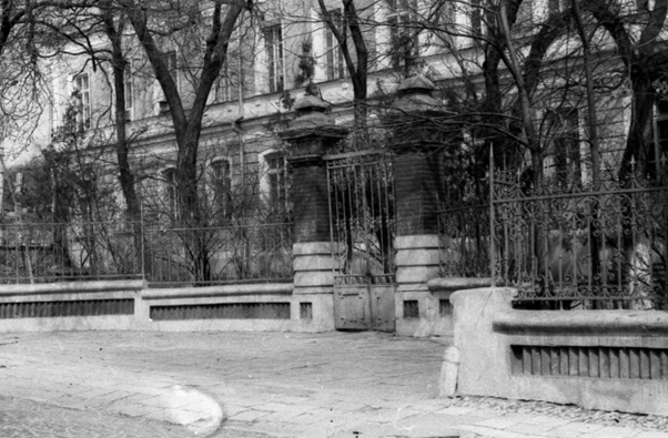 “Гидота спустошення”. 17  пам’ятних місць, які зруйнували окупанти на сході та півдні України: було - стало, фото-24 “Гидота спустошення”. 17  пам’ятних місць, які зруйнували окупанти на сході та півдні України: було - стало, фото-24