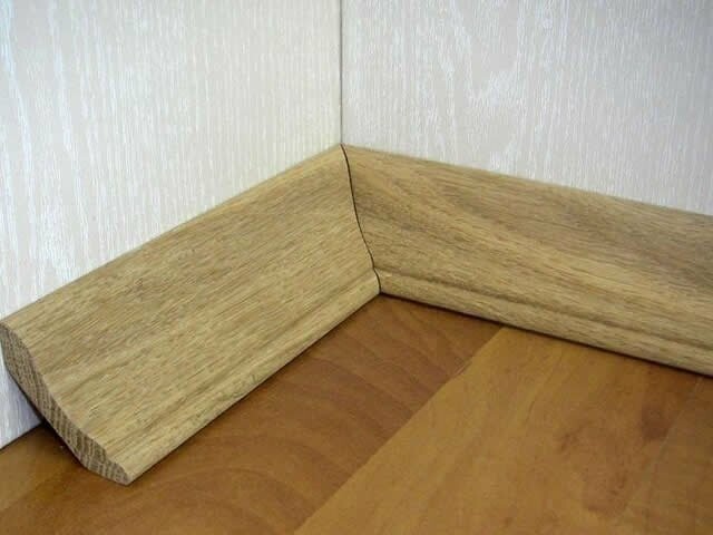 Как выбрать плинтус для дома - Бізнес новини Маріуполя