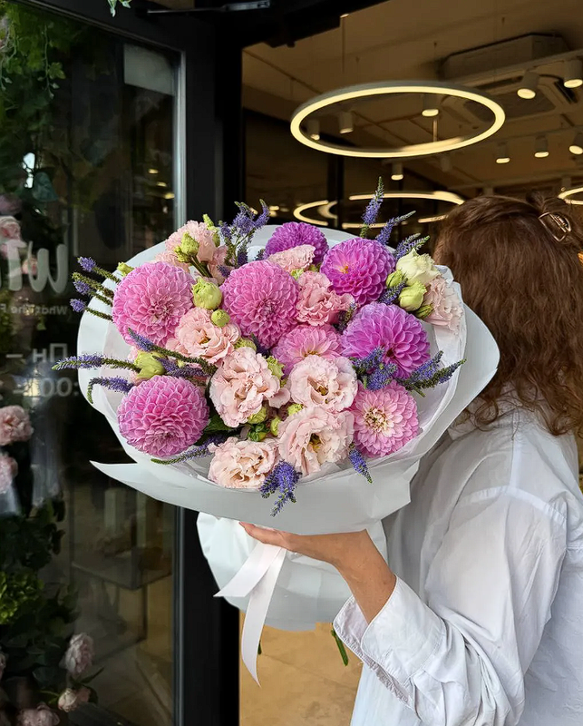 Авторский букет с доставкой &mdash; WTF! What The Flowers, Днепр