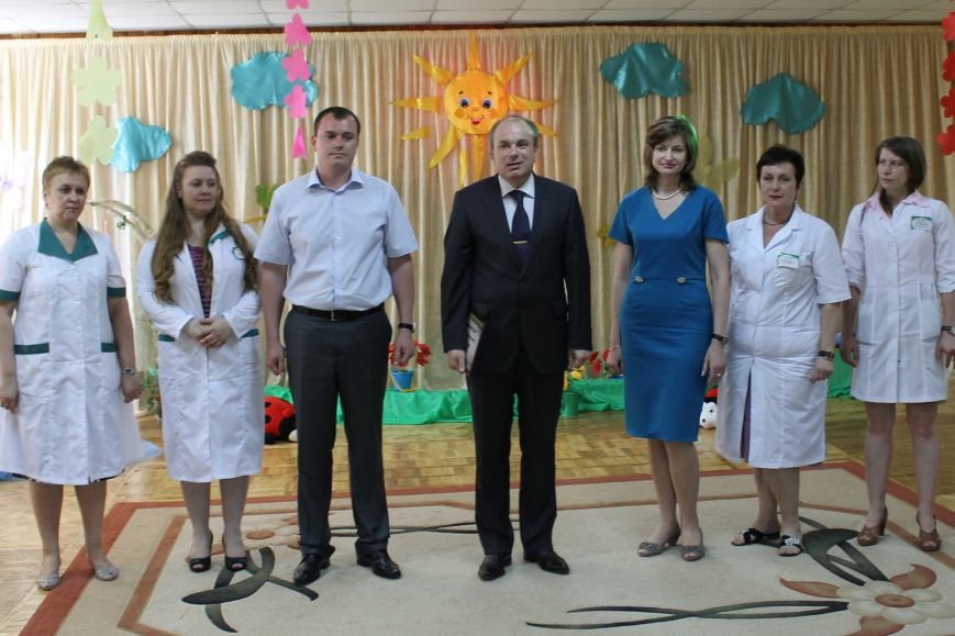 выступают
