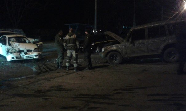 В Мариуполе возле воинской части произошло ДТП (ФОТО) (фото) - фото 1