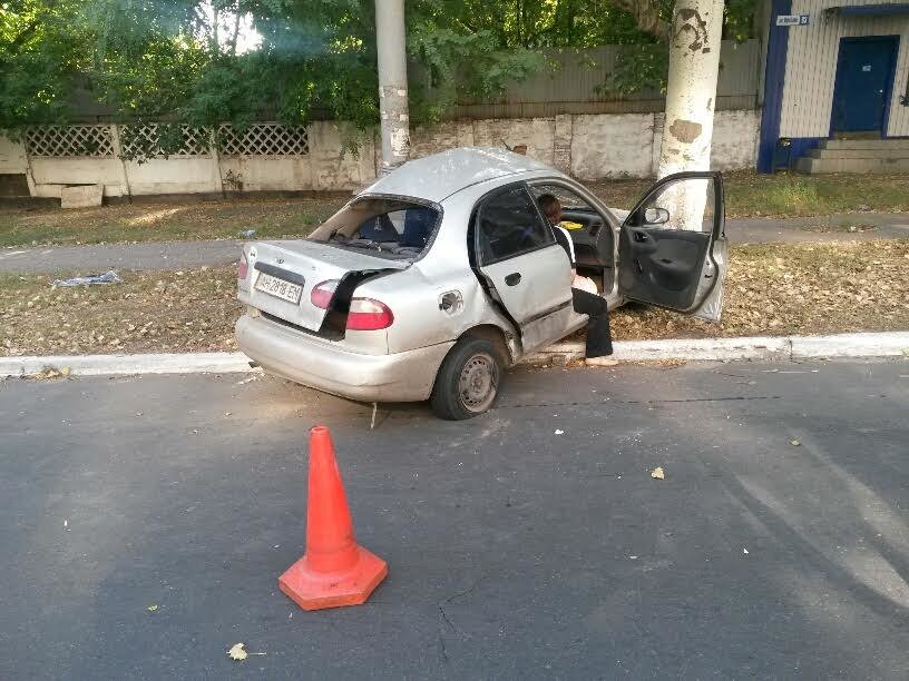 В Мариуполе водитель травмировался в ДТП (ФОТО) (фото) - фото 1