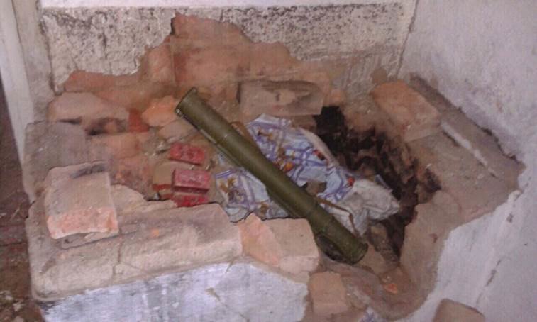 Вблизи Мариуполя обнаружен схрон со взрывчаткой (ФОТО) (фото) - фото 1