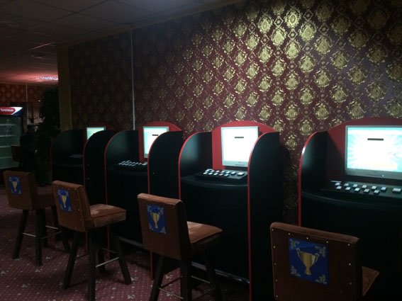 В Мариуполе ищут игральные клубы и казино (фото) - фото 1