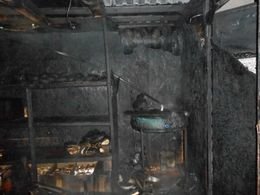 В Мариуполе горел хлебный киоск (ФОТО) (фото) - фото 1