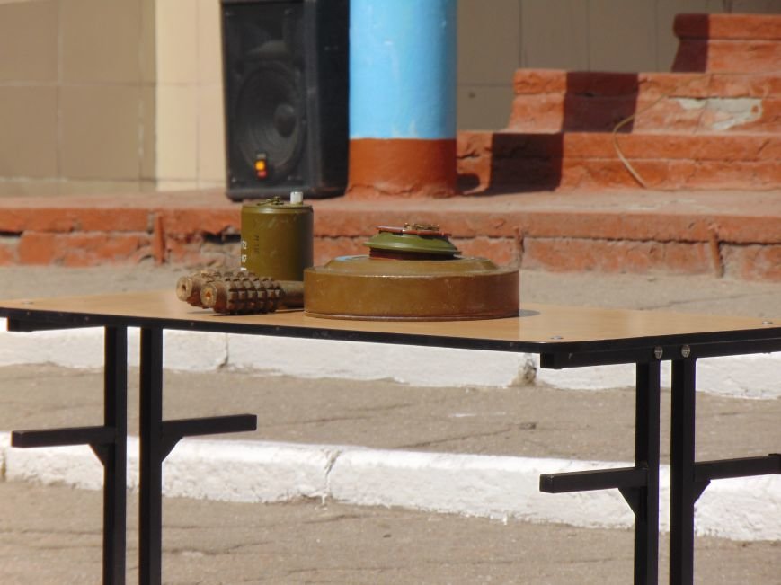 В мариупольской школе №3 не произошел взрыв из-за потери сознания школьником (фото) - фото 4