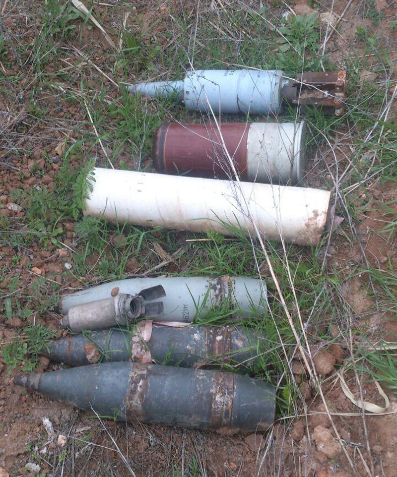 Вблизи Мариуполя найдены артилерийские снаряды (ФОТО) (фото) - фото 1